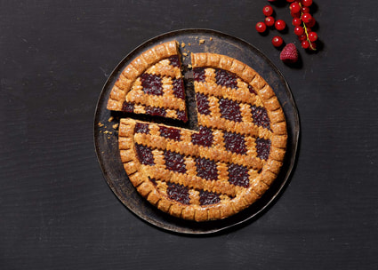 Angeschnittene Linzertorte Tourte de Linz découpée